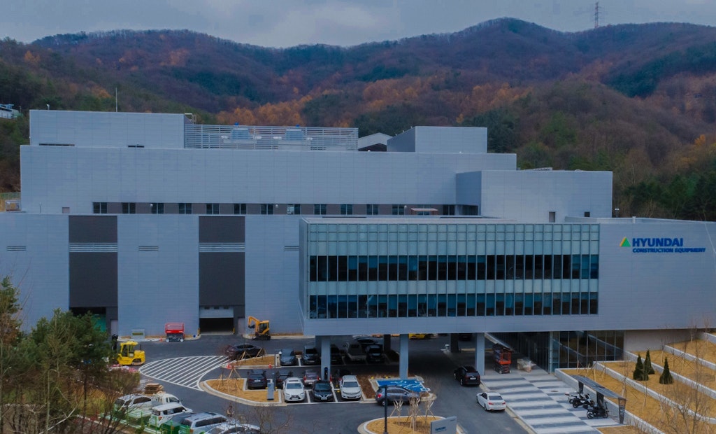 Hyundai Construction Equipment Completes New Center Focused on Technological Innovation