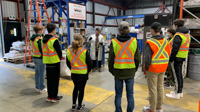 ​VMAC Hosts Facility Tour for Students