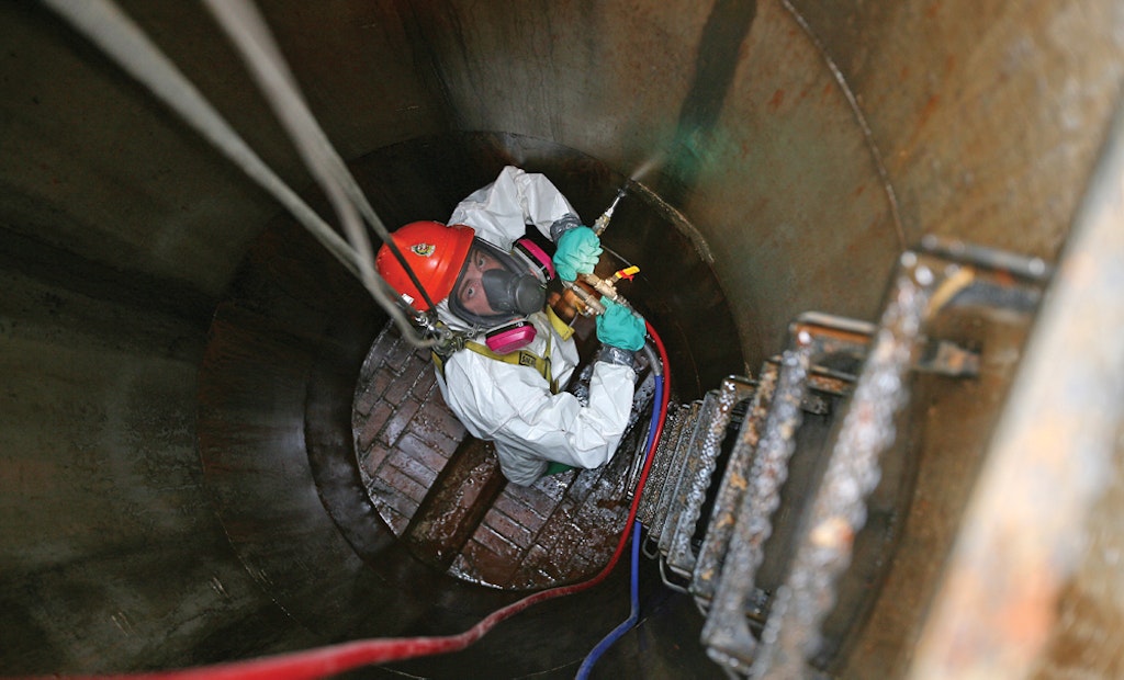 10 Photos of Proper Confined-Space Entry Work