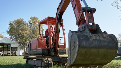 Survey Reveals Dangerous Digging Practices During Safe Digging Month
